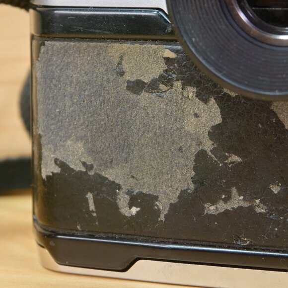 Yashica FX-7 35mm SLR Film Camera, with Yashica 50mm f2 Lens, Made in Japan - Picture 15 of 16